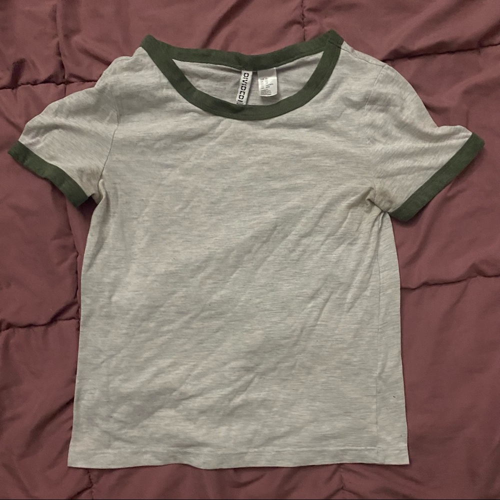 grey &’ army green crop top